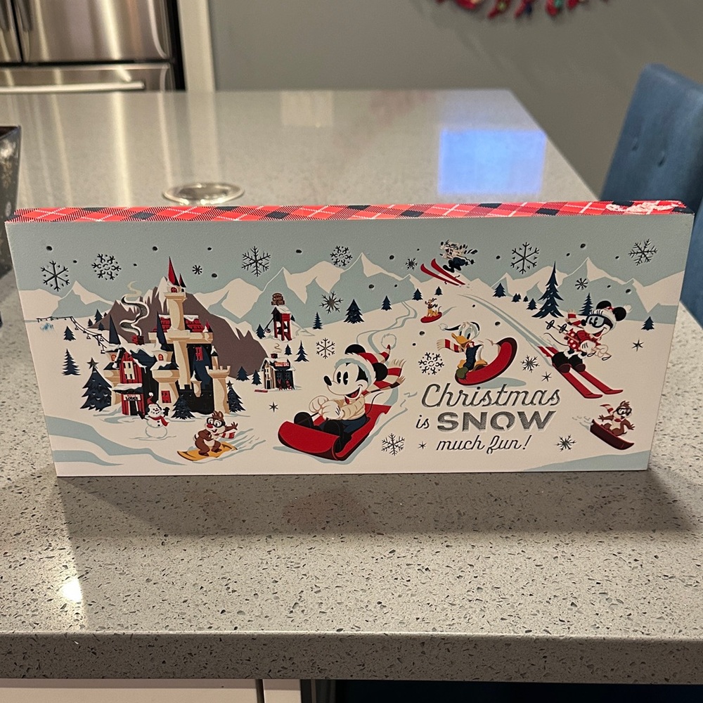 Disney Holiday Lodge Sign (Lights up!)